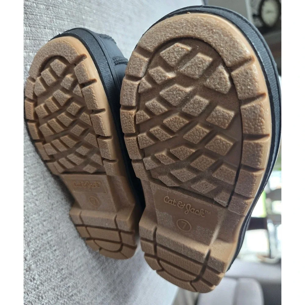 Cat & Jack Denver Cognac Brown Kids Winter Duck Boots Waterproof Size 7 NEW